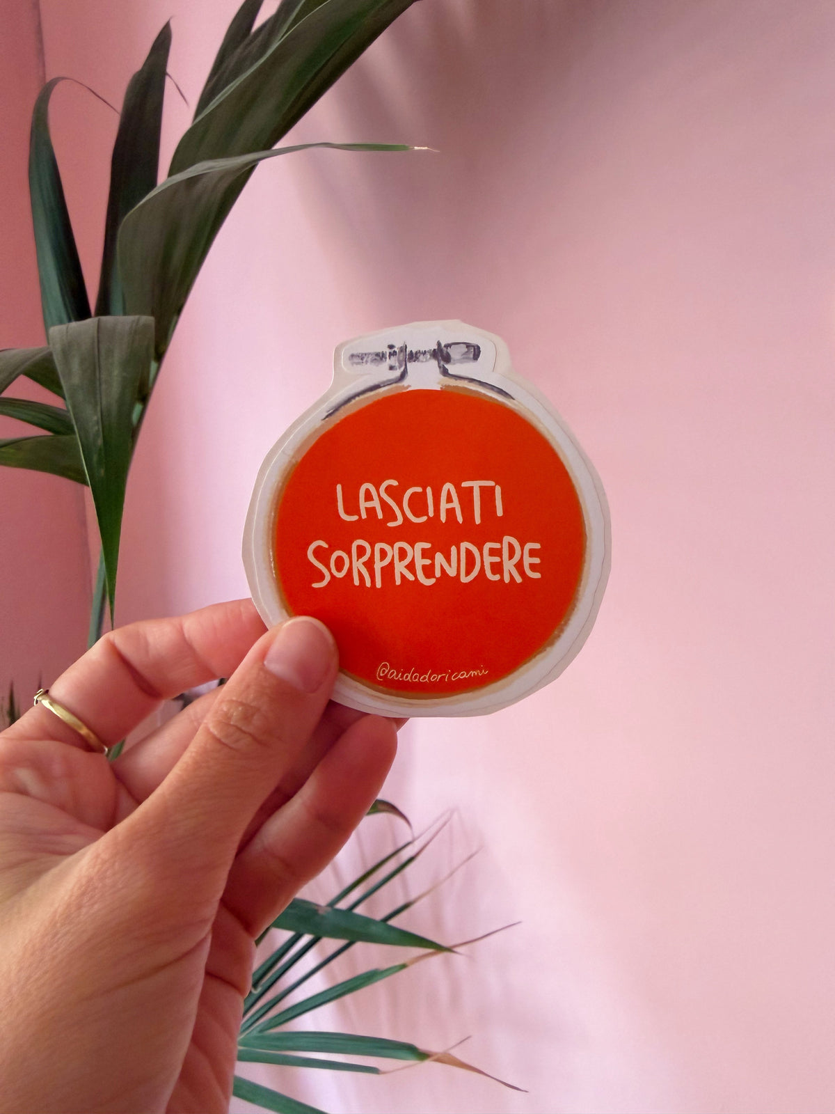 Sticker - Lasciati sorprendere